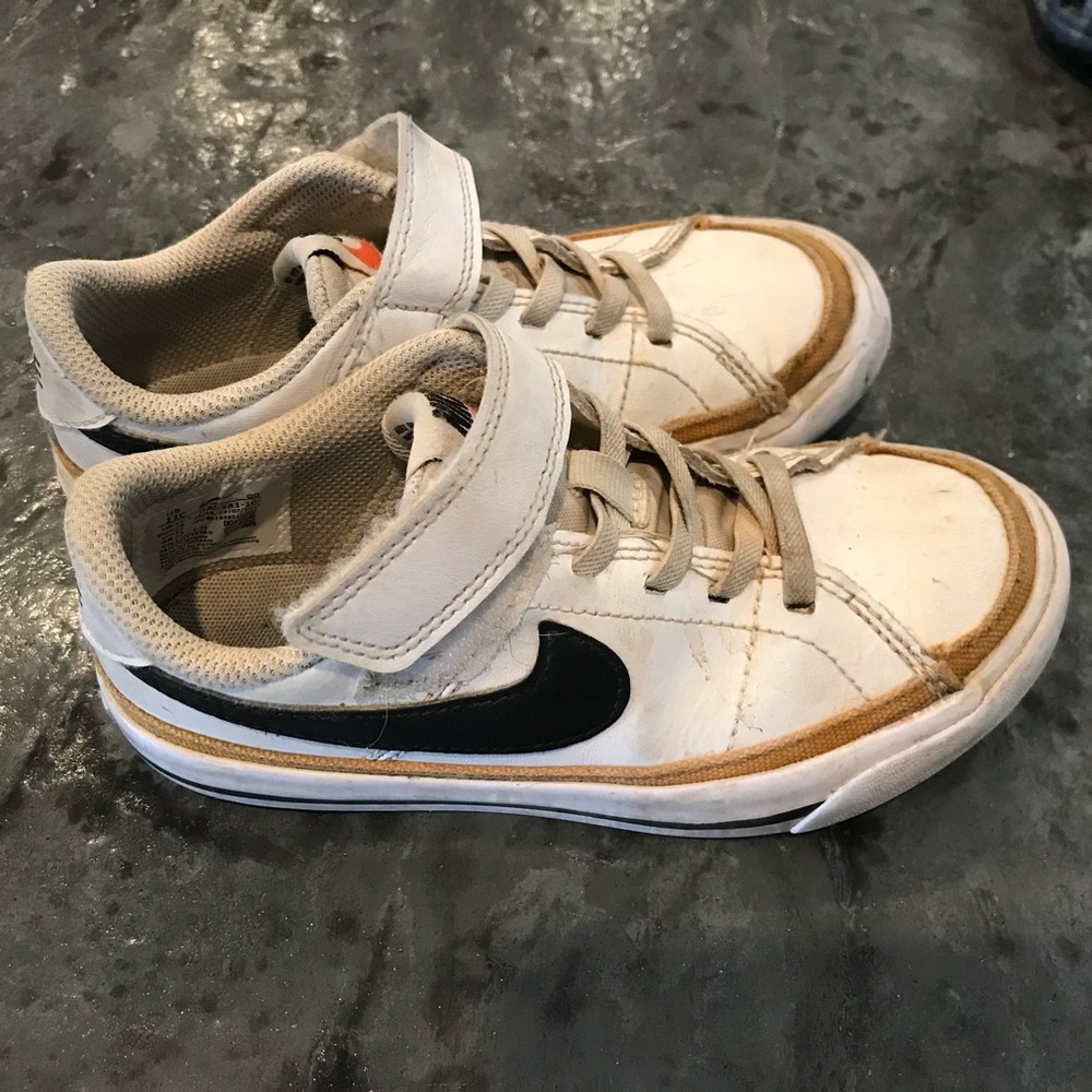 Kids Nike Court Legacy Sneakers